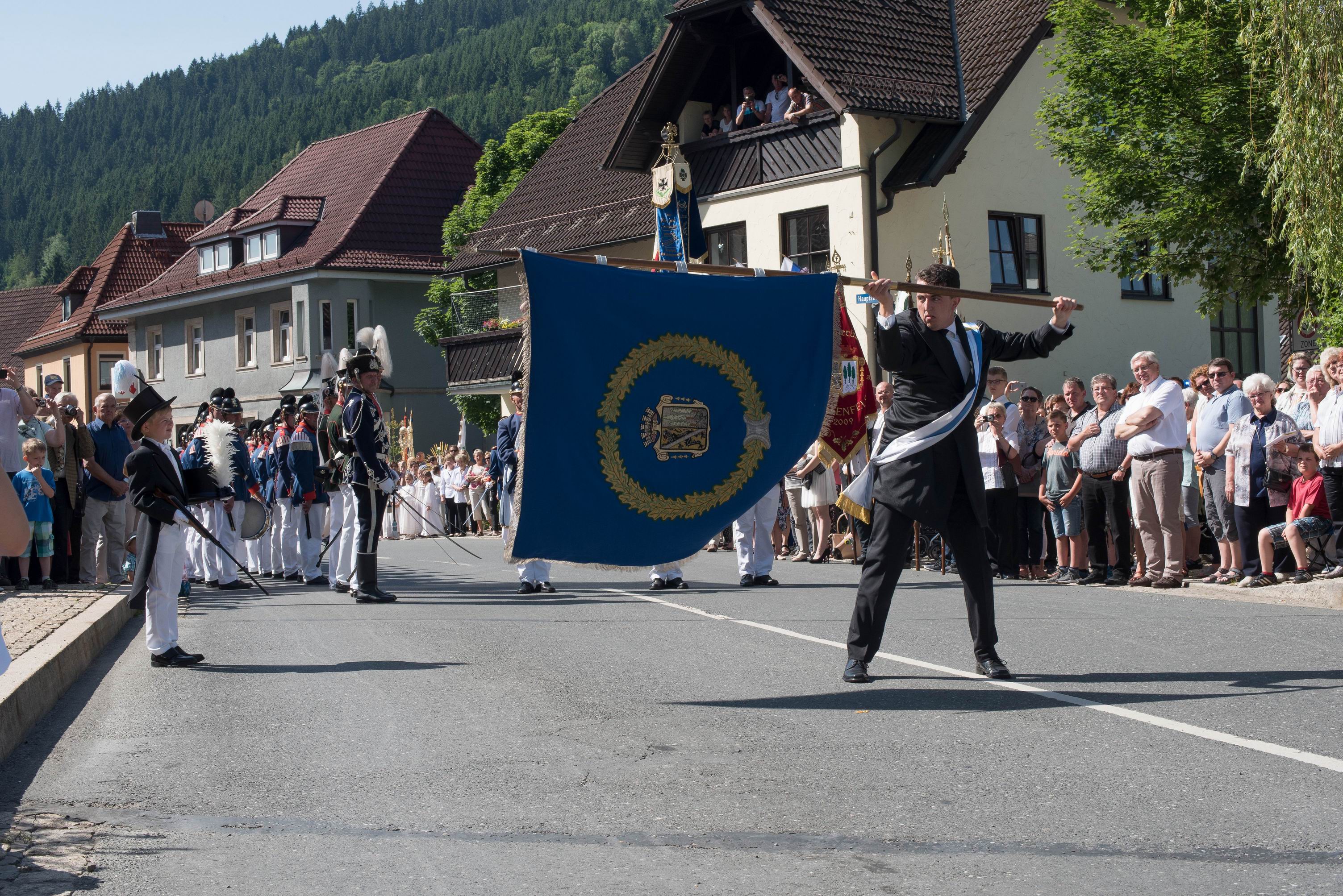 GrößenänderungSchwedenfahne3.jpg