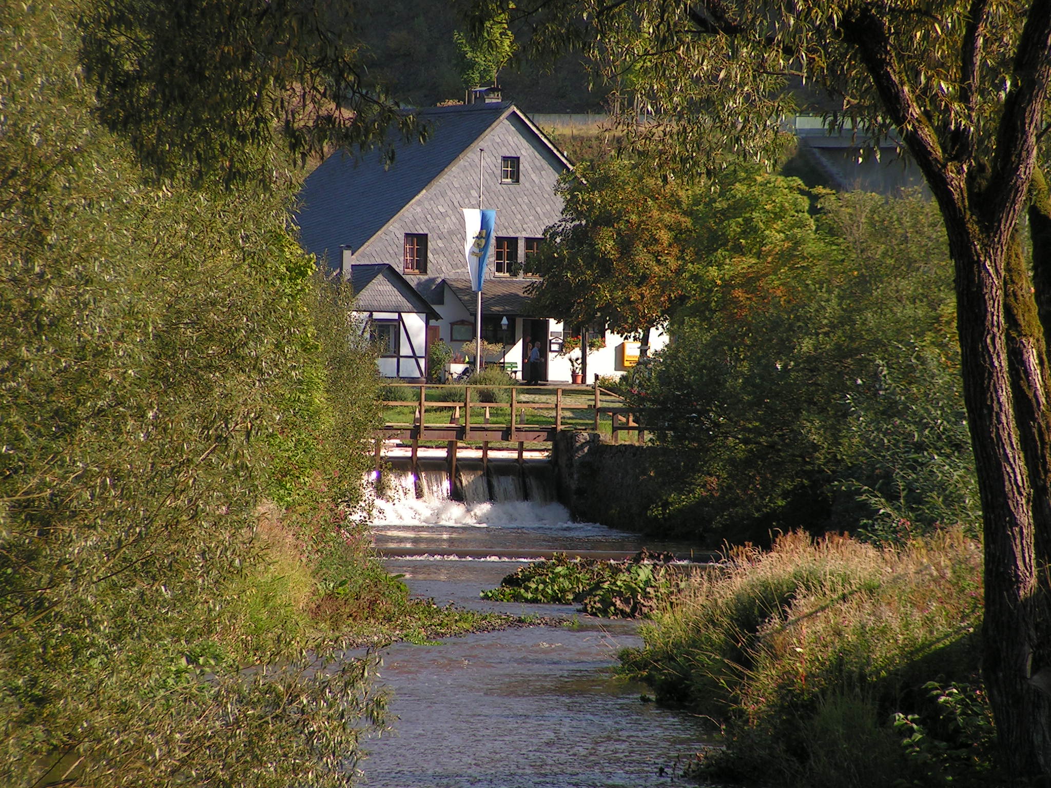 Wilde Rodach Flößerhaus Stadt Wallenfels.JPG